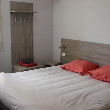 L'Envers Du Castille Hotel Parthenay Ngoại thất bức ảnh